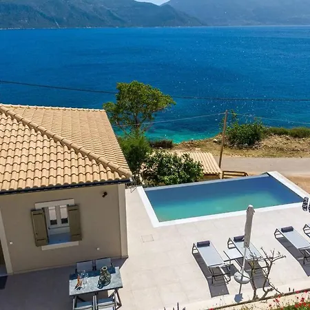 Luxury Seafront Liberty With Pool In Villa *