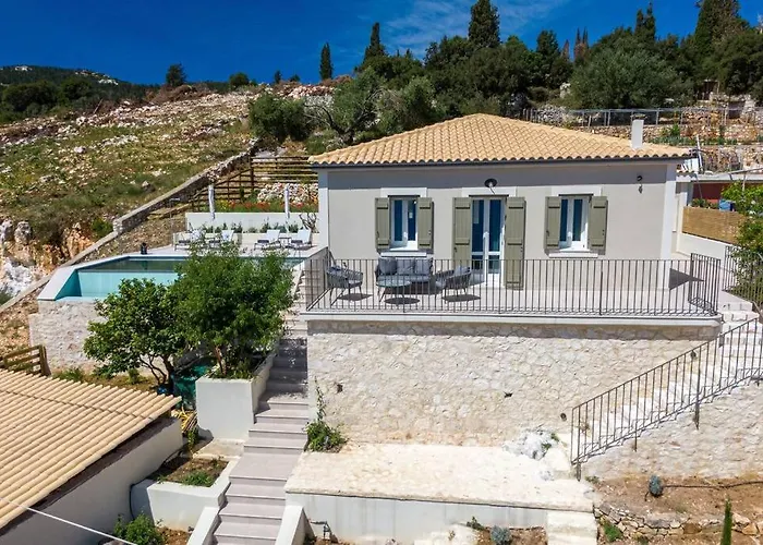 Luxury Seafront Liberty With Pool In Fiskardo