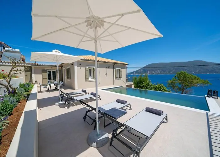 Villa Luxury Seafront Liberty With Pool In